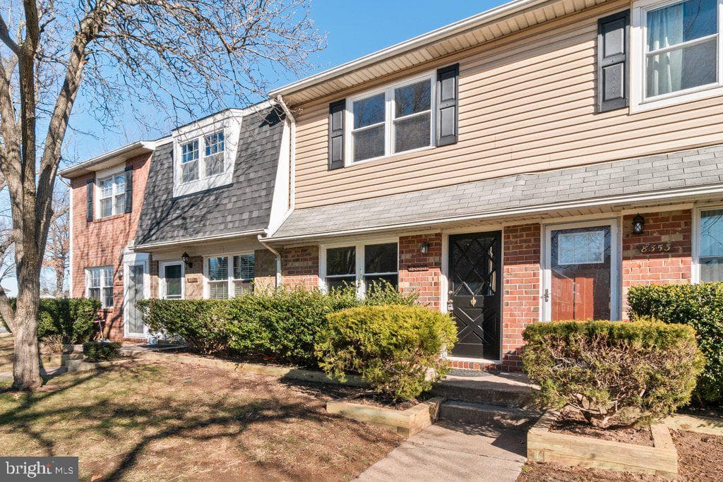 8355 Norwood Drive photo 2