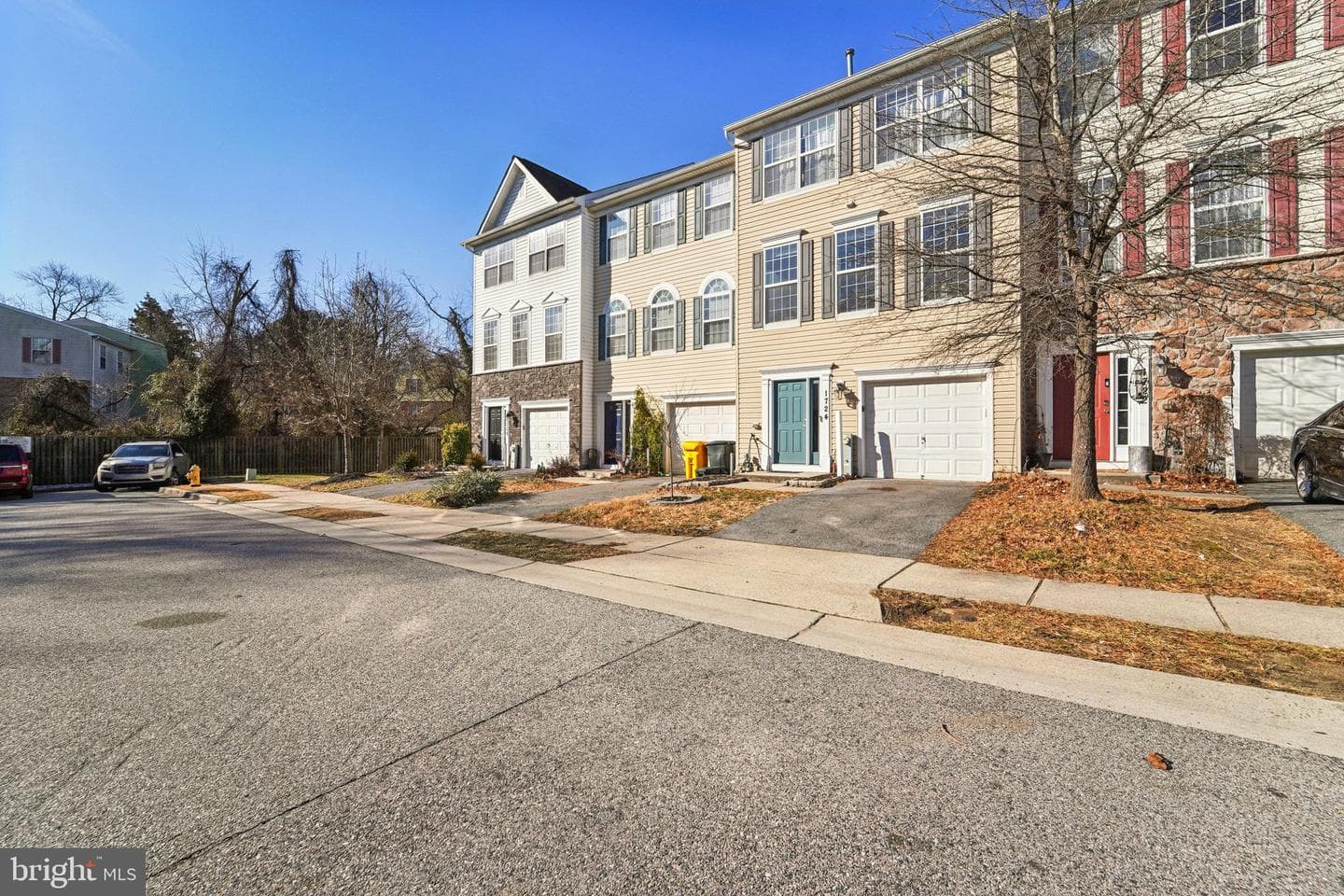 1724 Jennifer Meadows Court photo 2