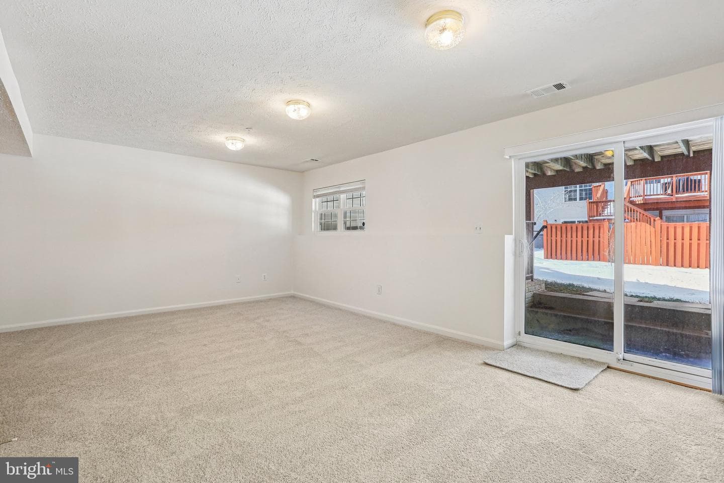 8104 Mallard Shore Drive photo 2