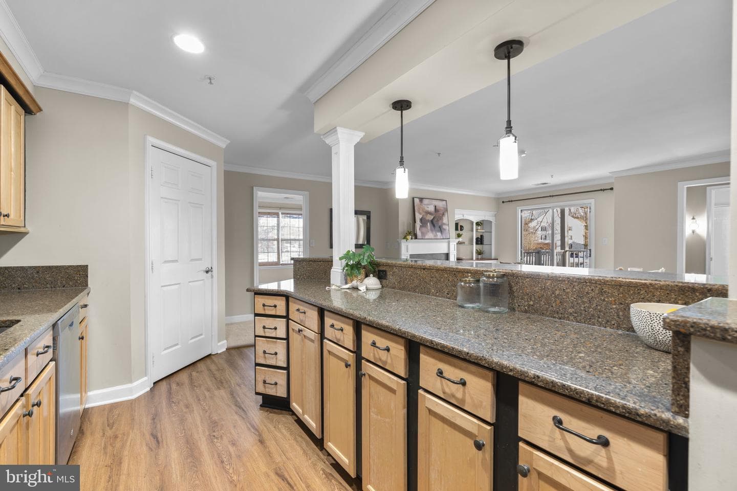 633 Admiral Drive #308 photo 11