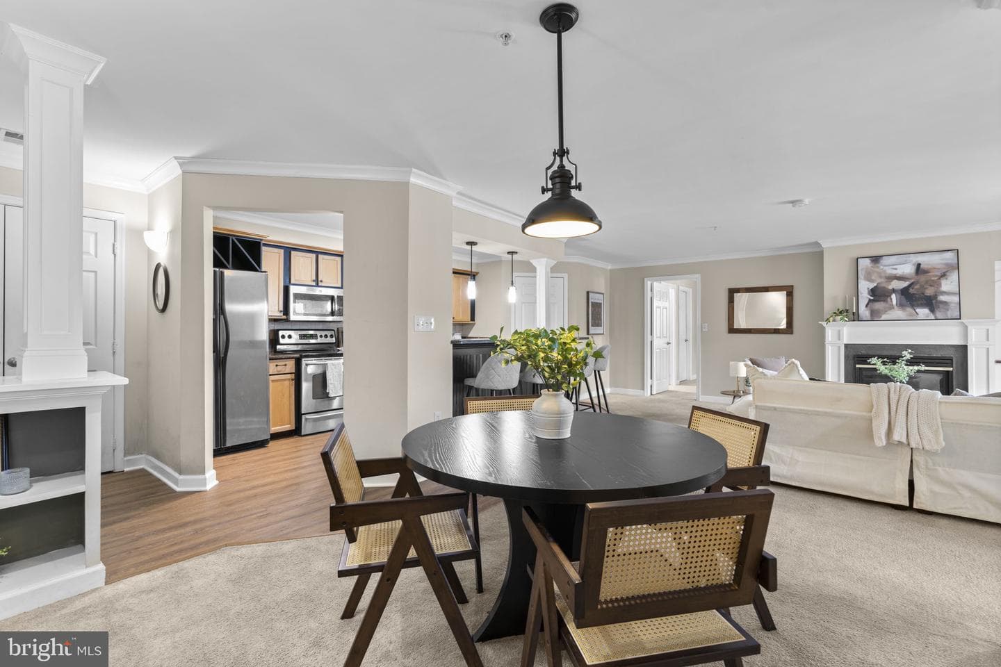 633 Admiral Drive #308 photo 14
