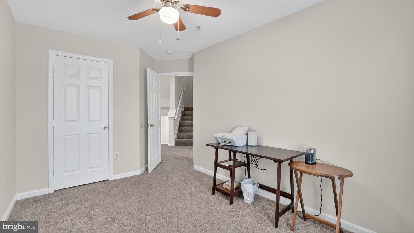 1945 Camelia Court photo 15