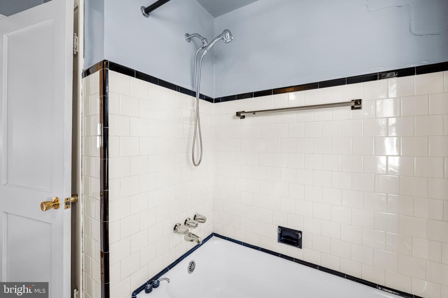 215 Grove Park Road photo 17