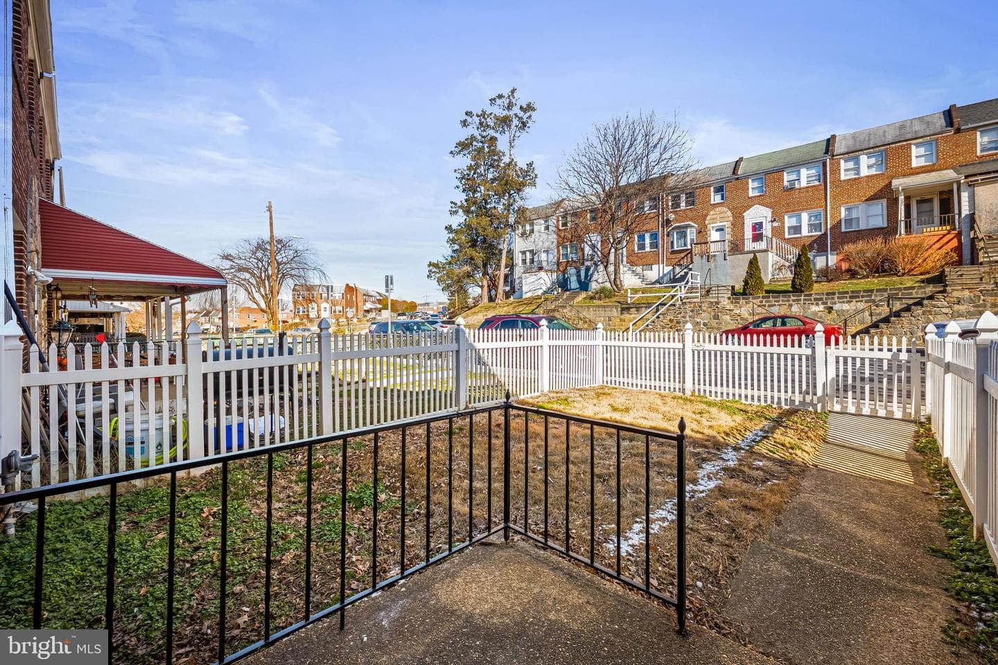 215 Grove Park Road photo 3