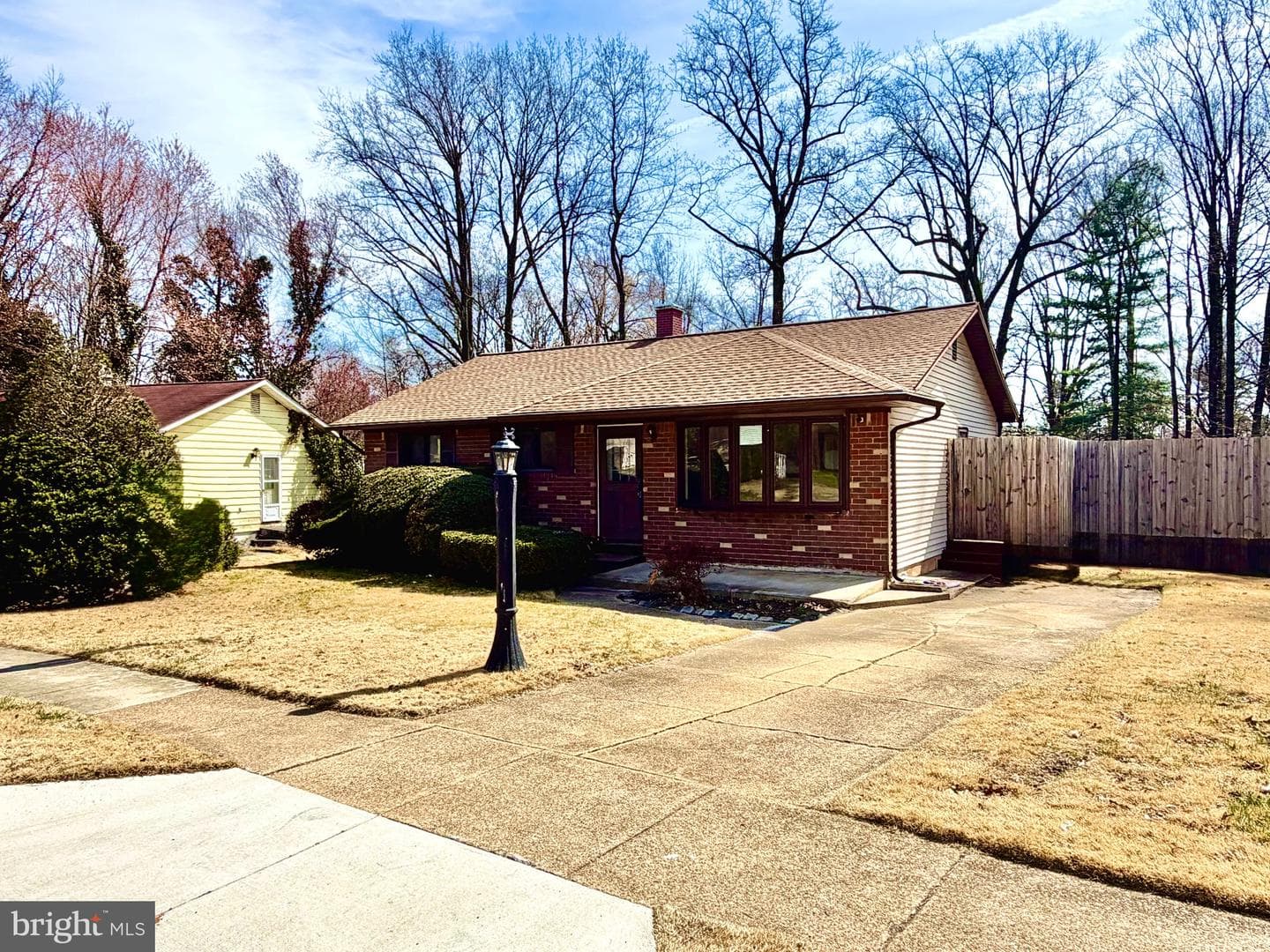545 Crestpark Drive photo 2