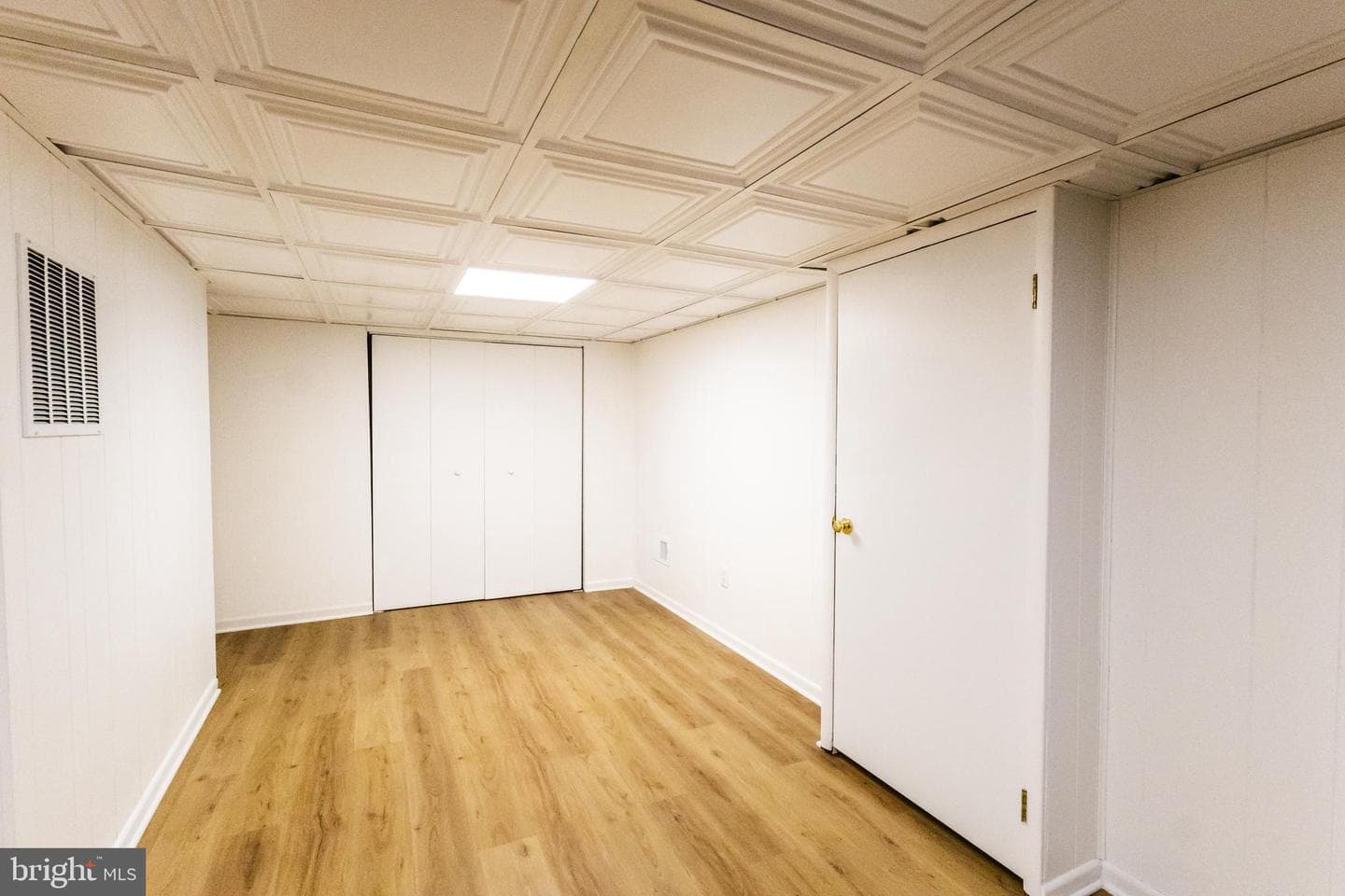 545 Crestpark Drive photo 32