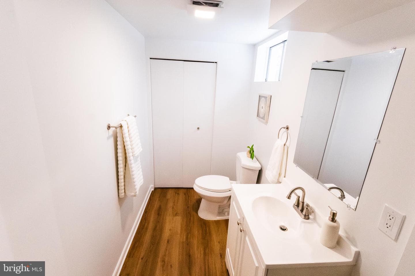 545 Crestpark Drive photo 34