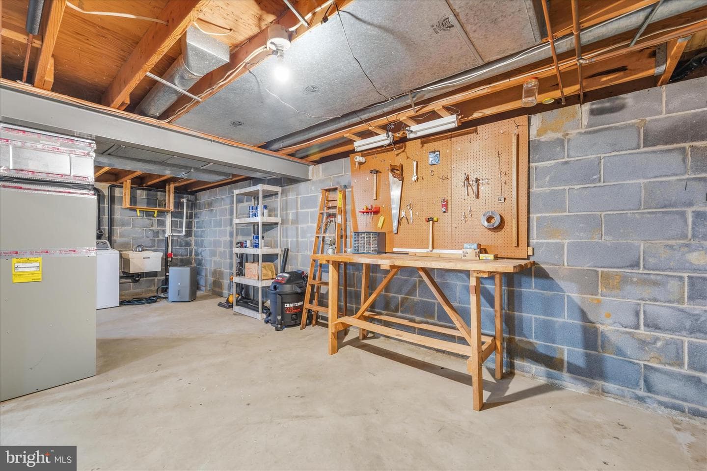 785 Macsherry Drive photo 34
