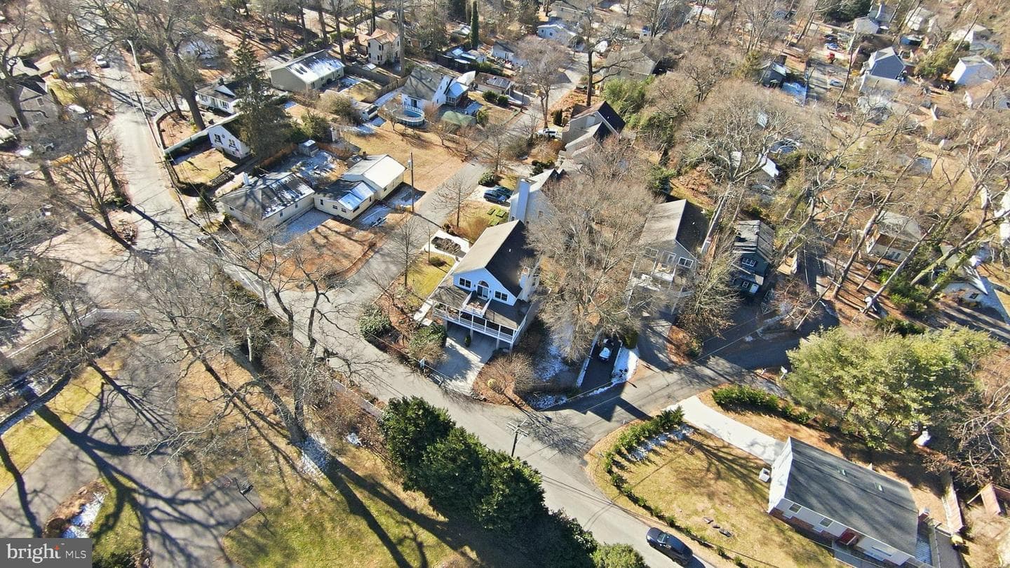 764 N Riverside Drive photo 67