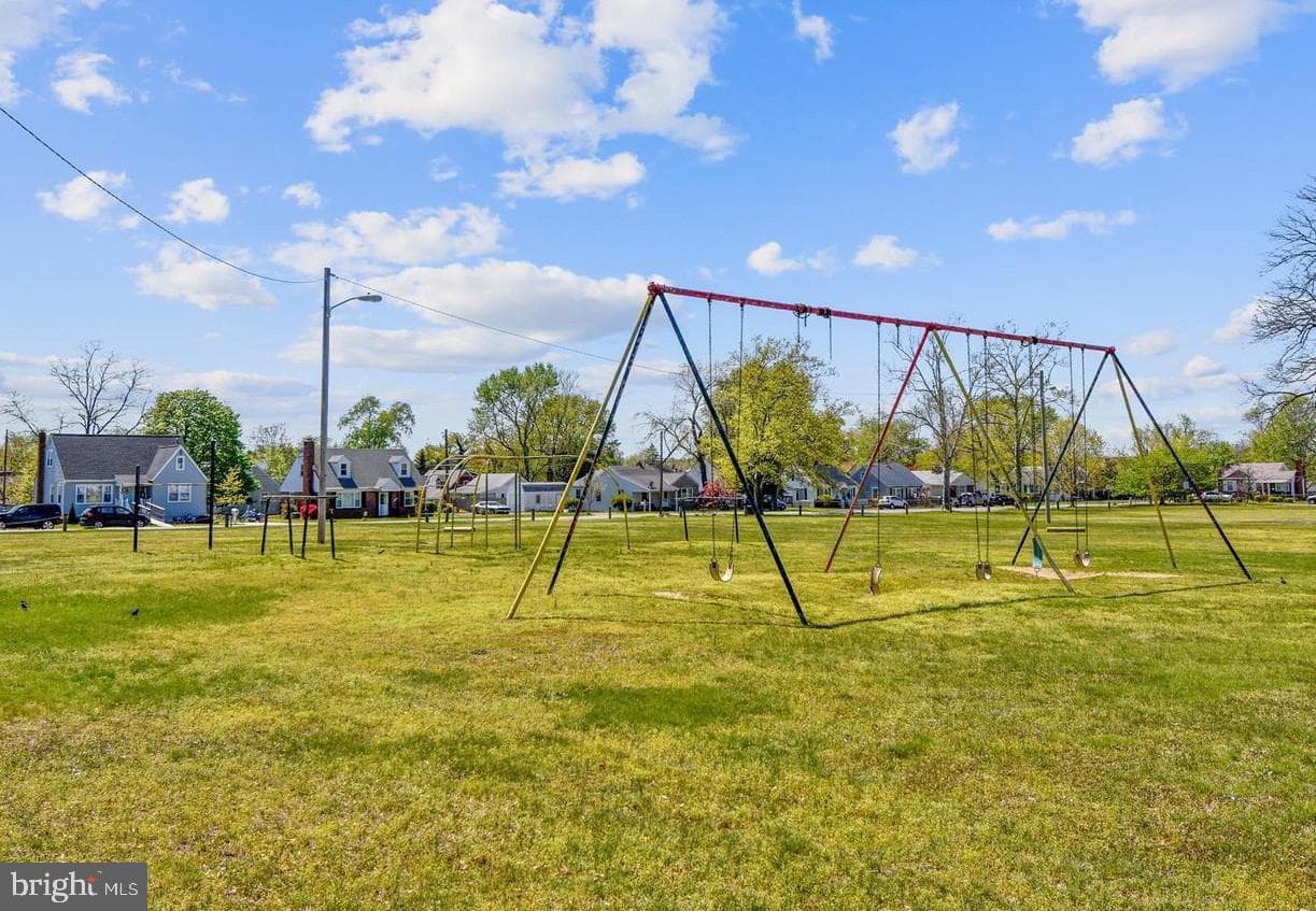 8537 Creek Road photo 21