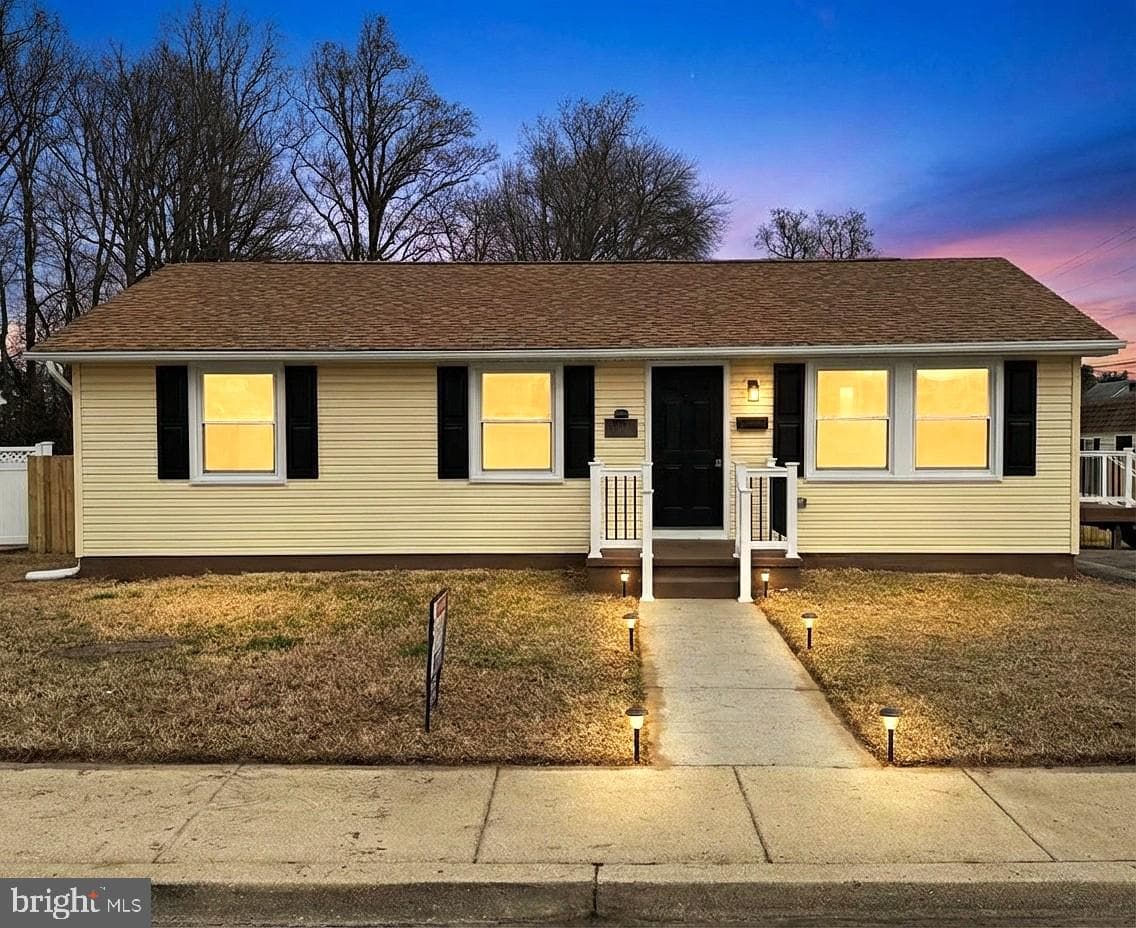 8537 Creek Road photo 3