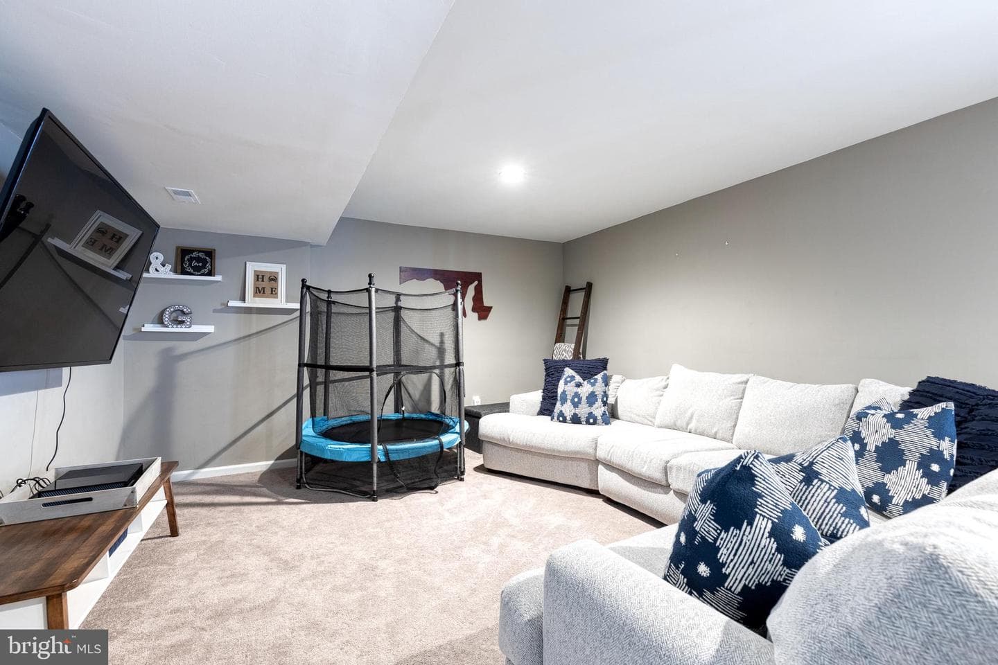 113 Sauers Lane photo 37