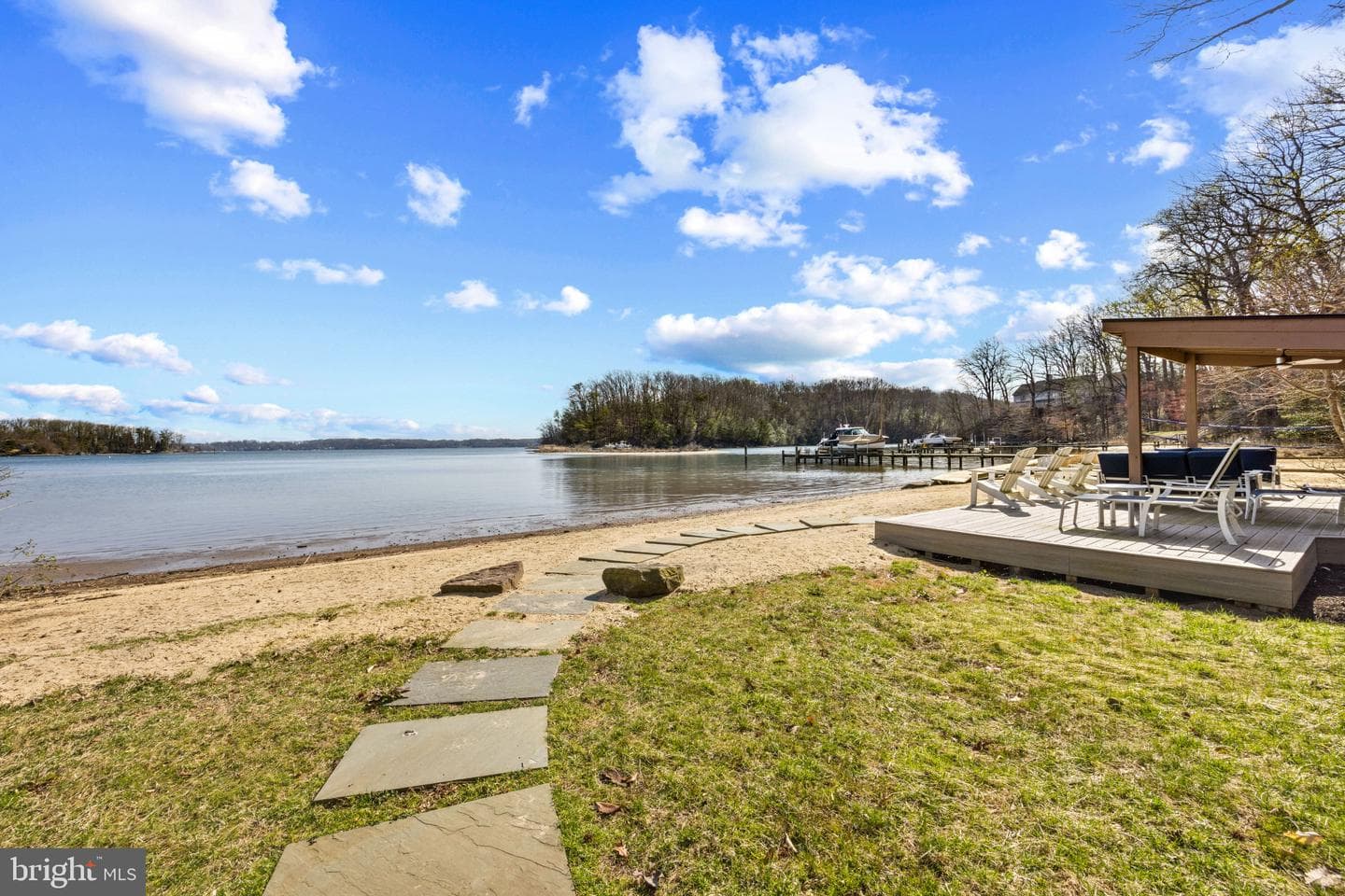 1306 Saint Pauls Way photo 32