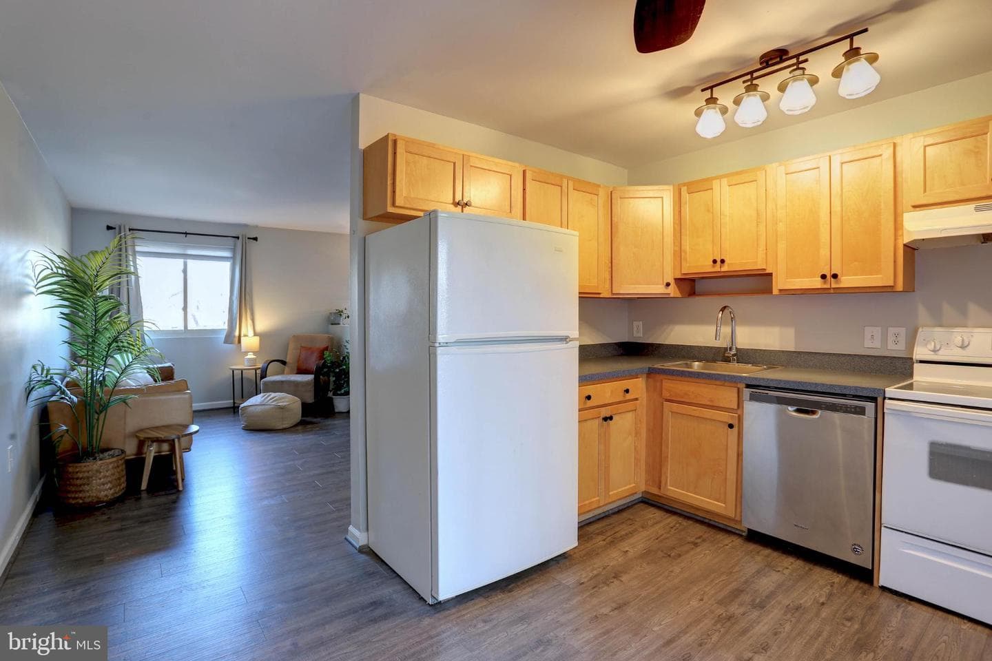 1159 Greenhill Road photo 9