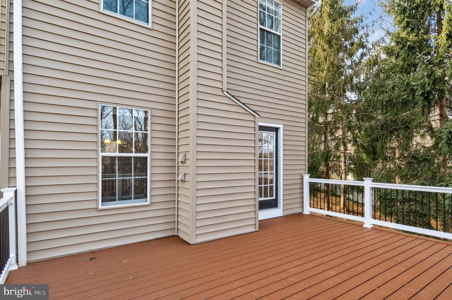 592 Quaker Ridge Court photo 33