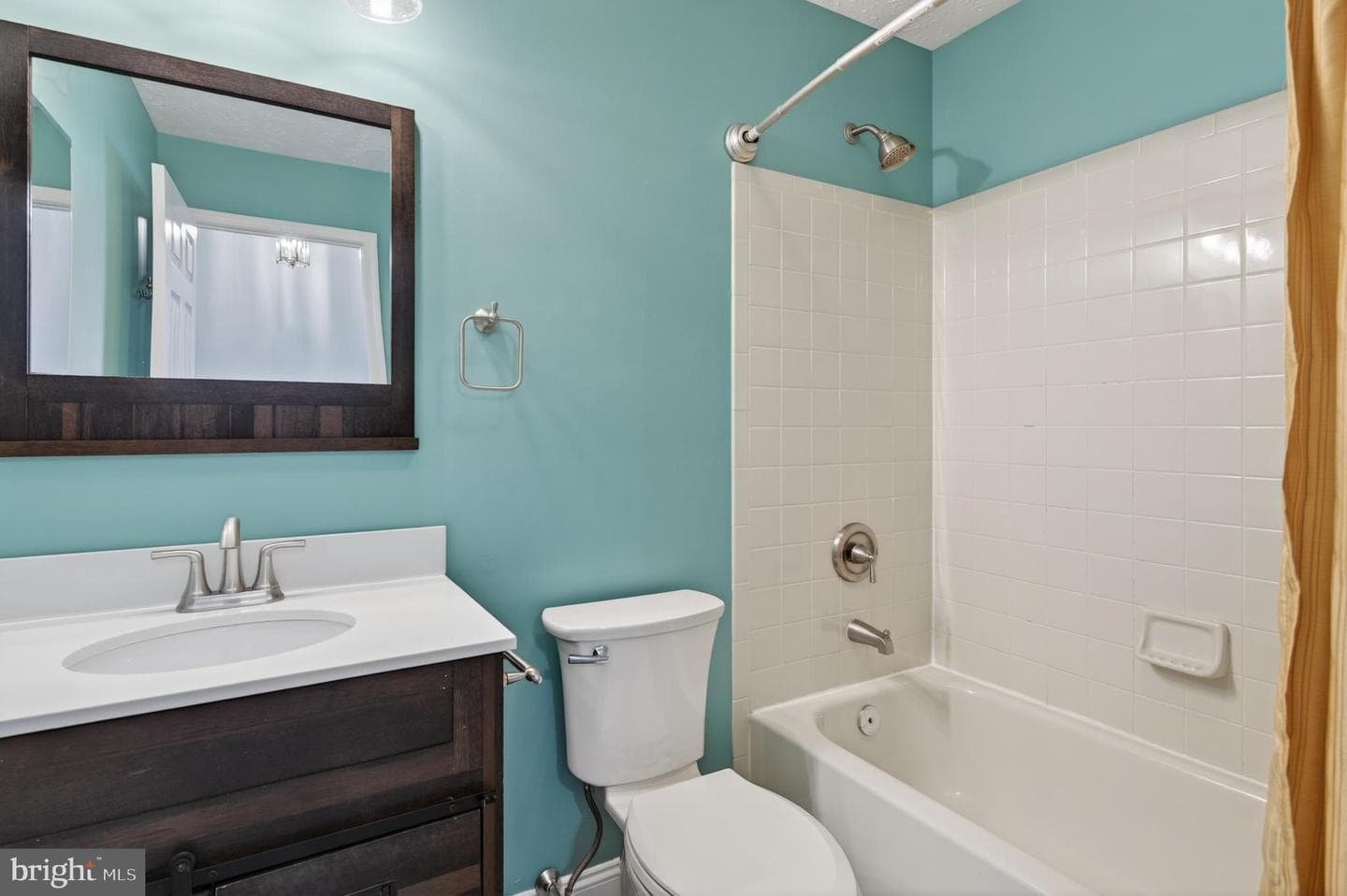 592 Quaker Ridge Court photo 41