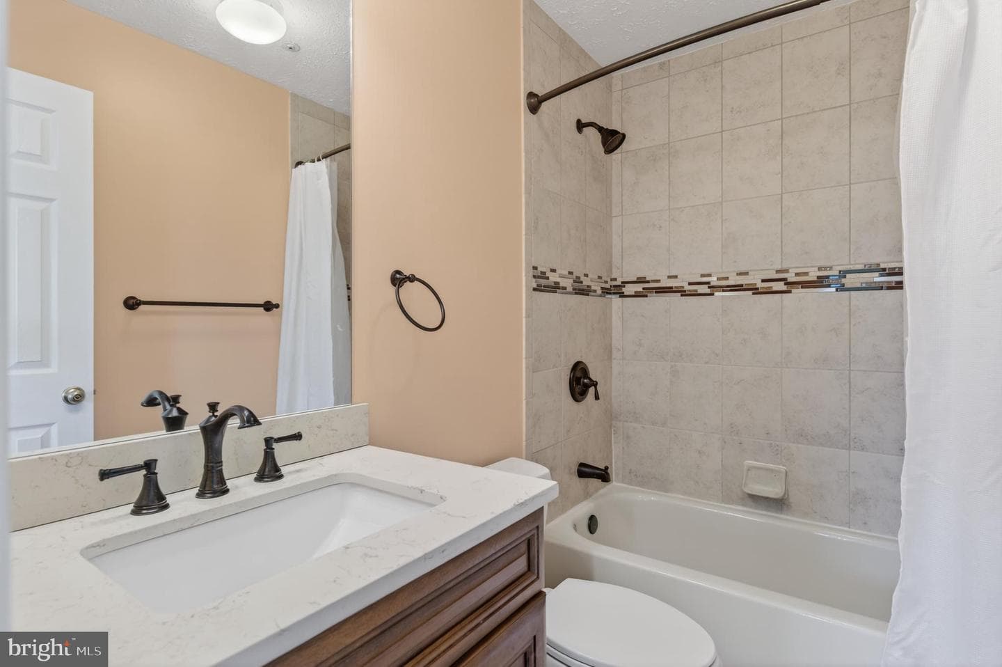 592 Quaker Ridge Court photo 47