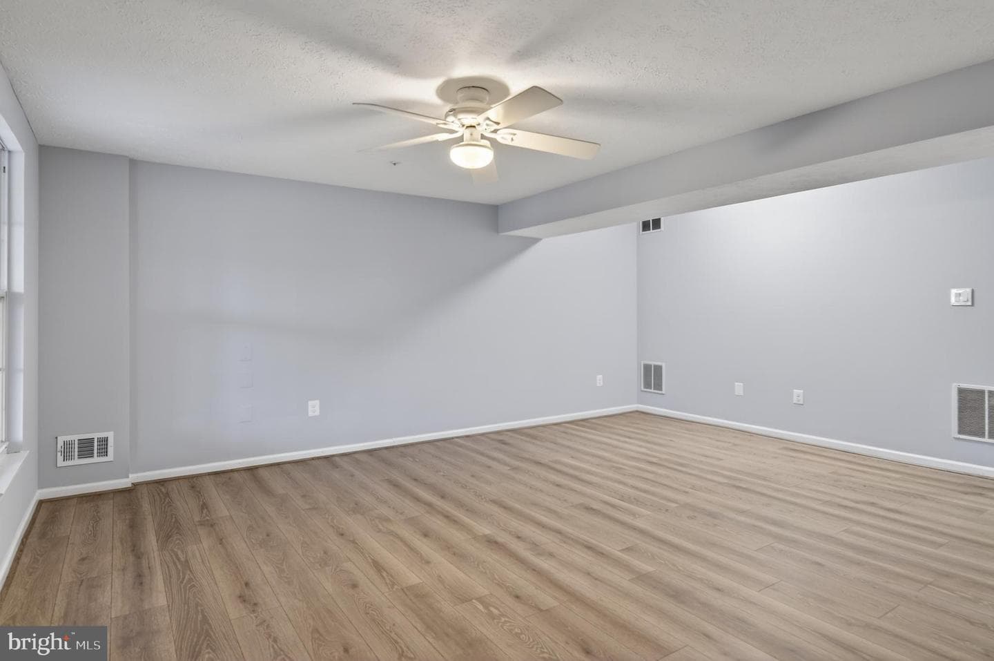 592 Quaker Ridge Court photo 51