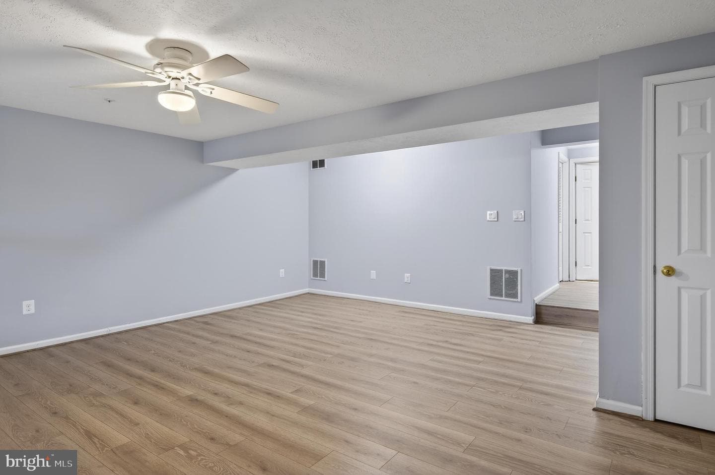 592 Quaker Ridge Court photo 54