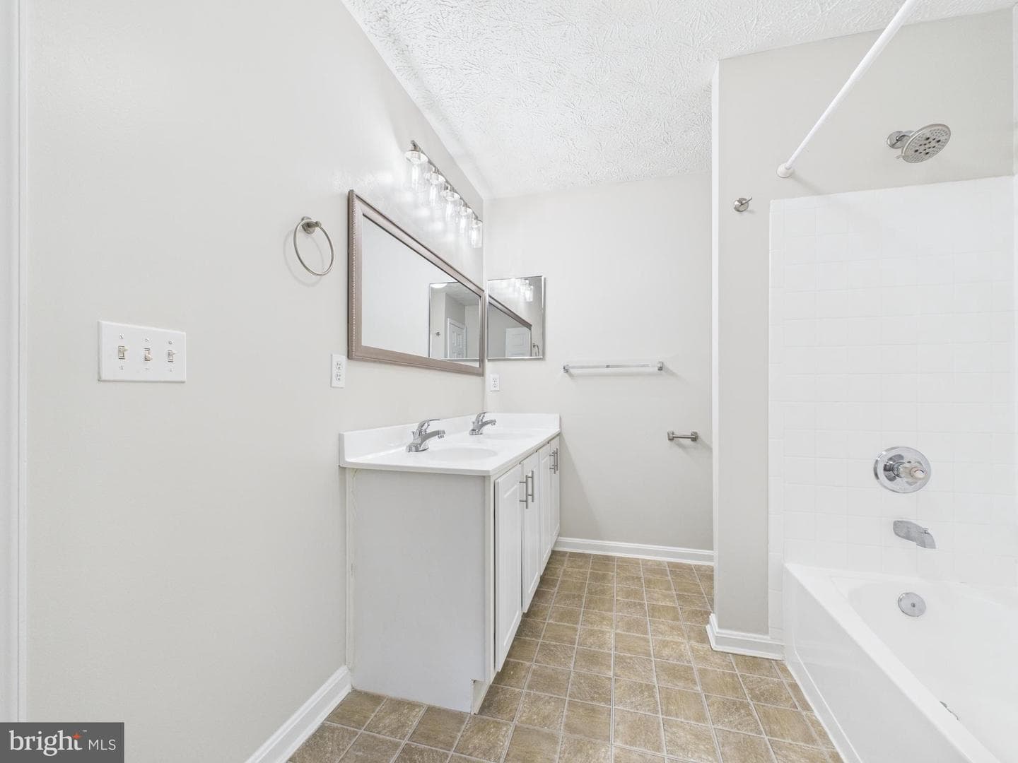 8067 Brookstone Court #100 photo 27