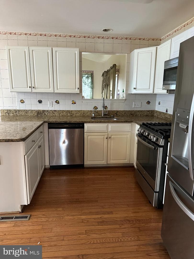 8129 Mountain View Circle photo 4