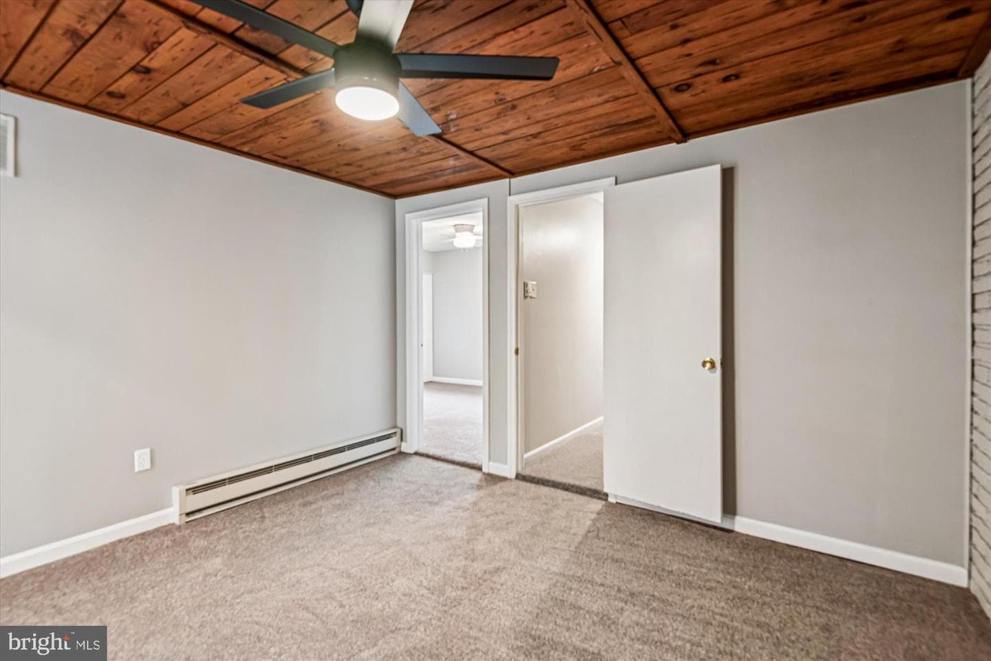 523 Kenora Drive photo 29