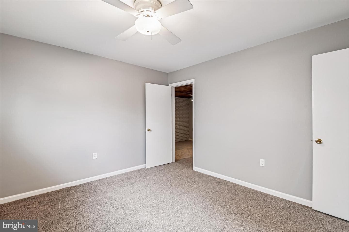 523 Kenora Drive photo 31
