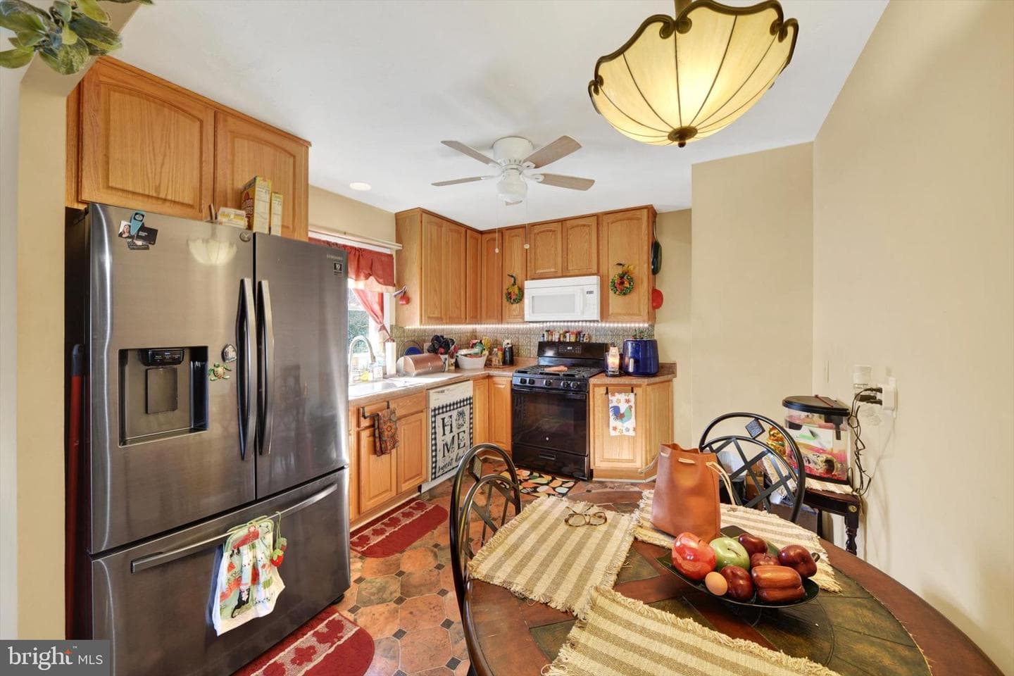 920 Blakistone Road photo 5