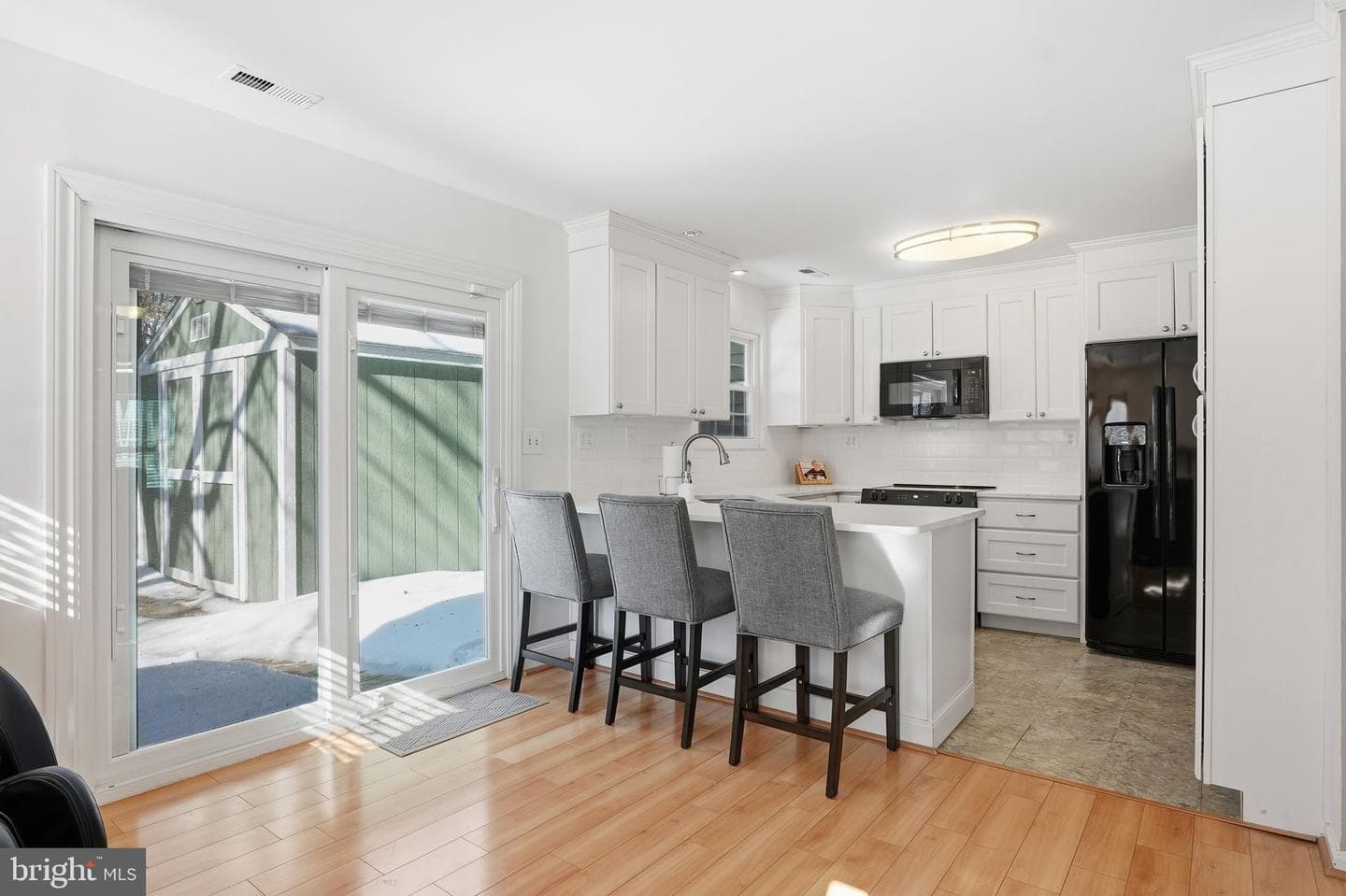 954 Breakwater Drive photo 5