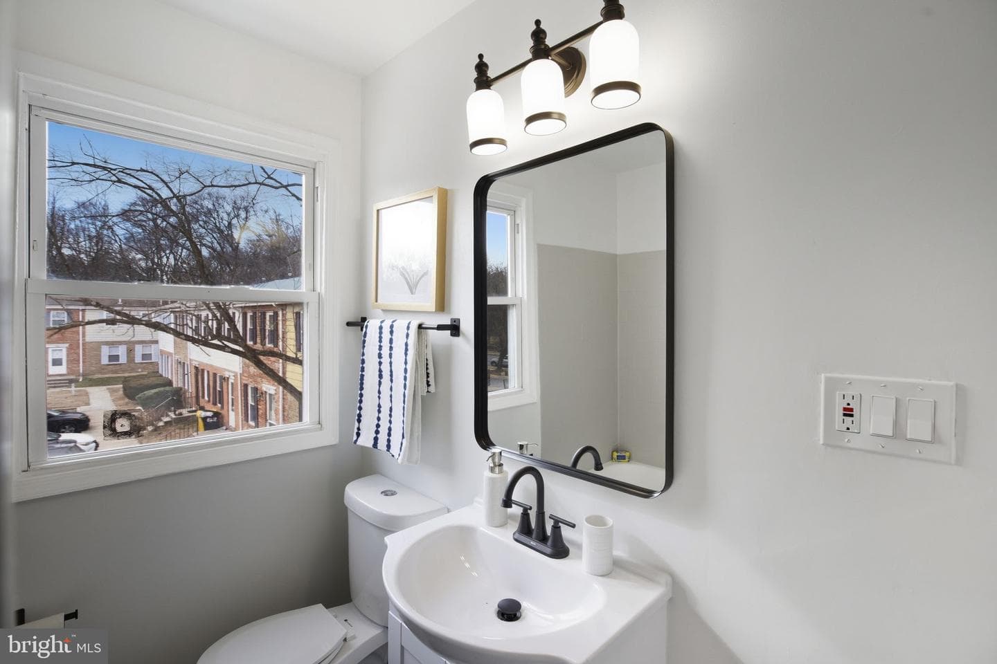 8215 Consett Court photo 27