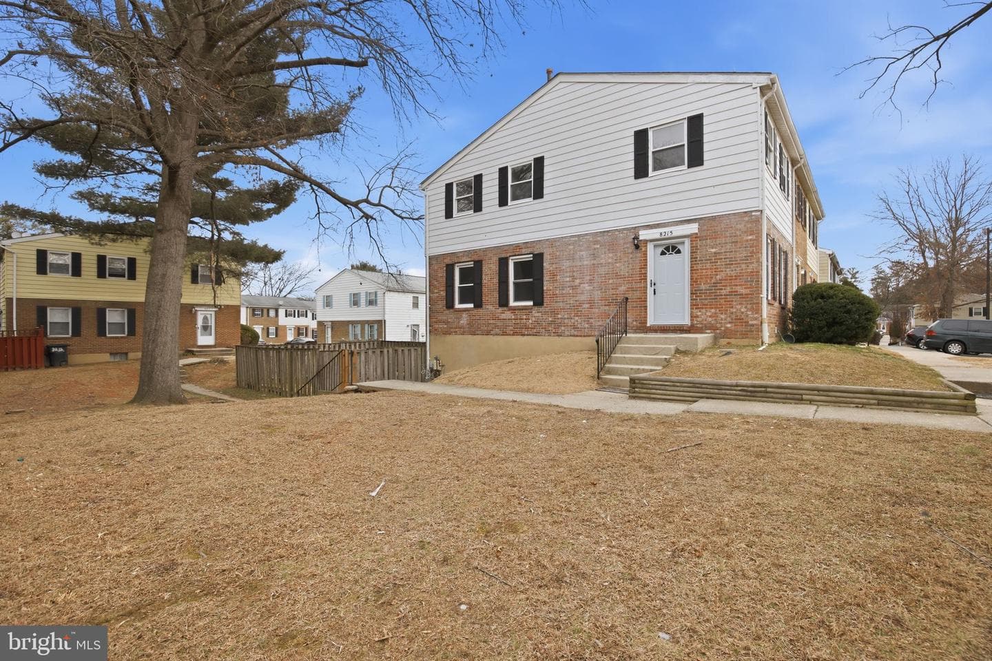 8215 Consett Court photo 4