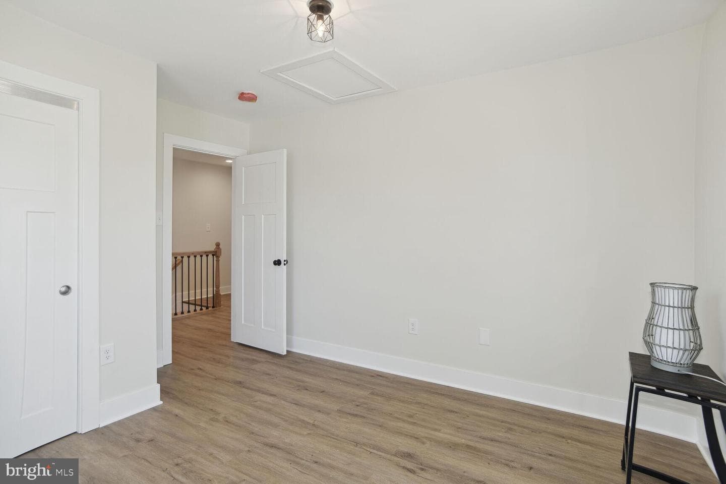 8012 Catherine Avenue photo 15