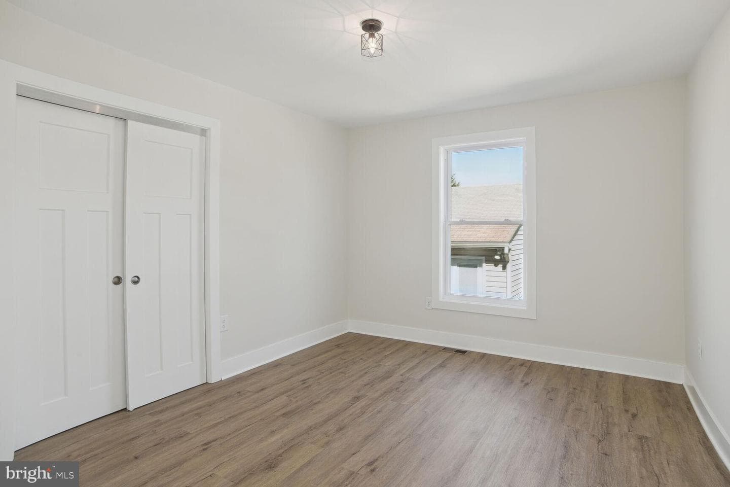 8012 Catherine Avenue photo 17
