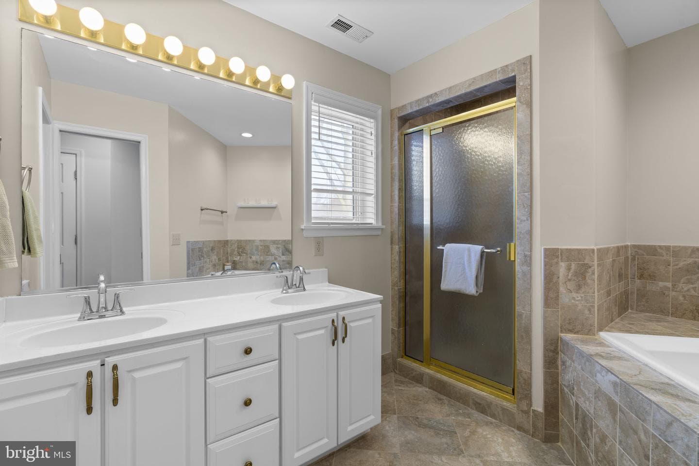 889 Lynch Drive photo 33