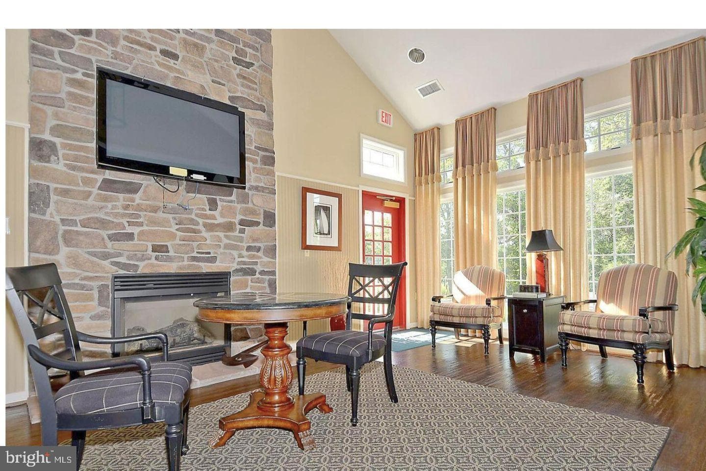 105 Sanderling Court photo 18