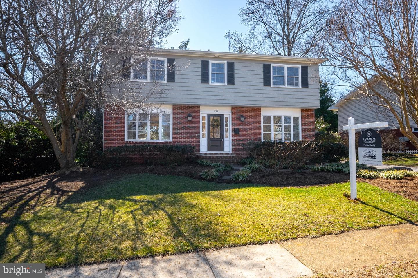 1703 Nimitz Drive