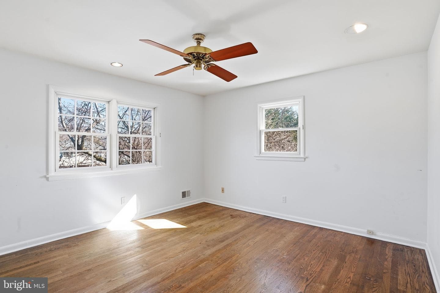 1703 Nimitz Drive photo 18