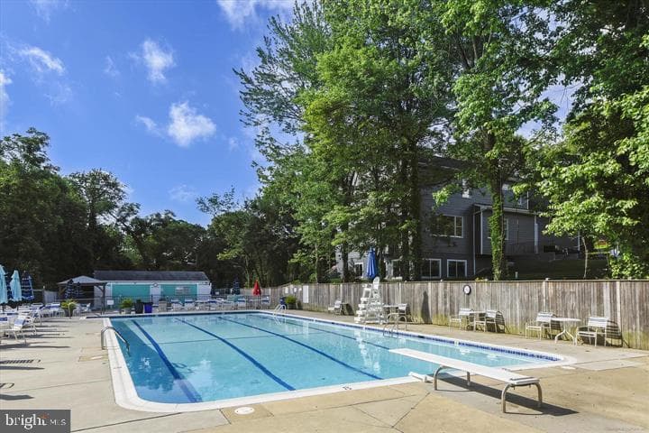 1703 Nimitz Drive photo 28