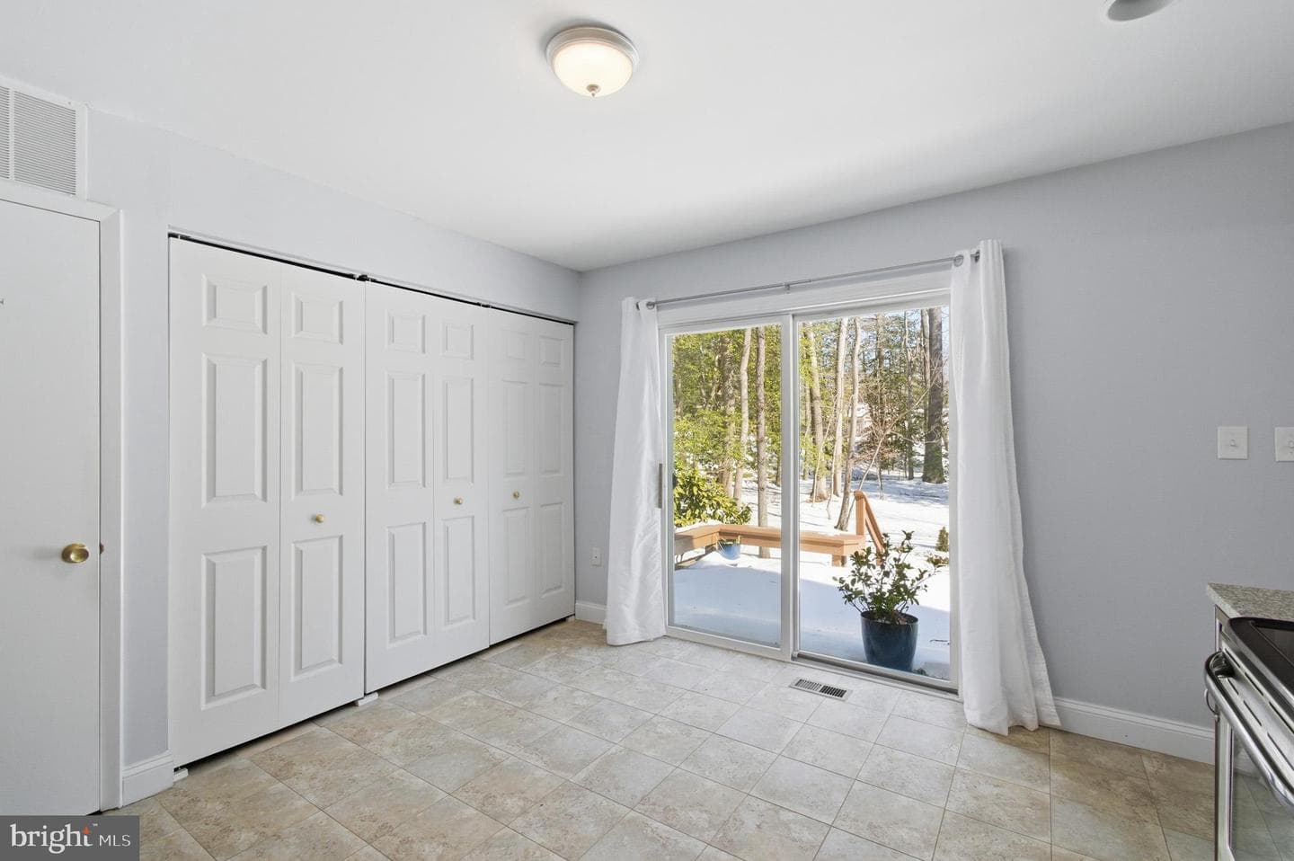 2568 Glen Cove photo 22