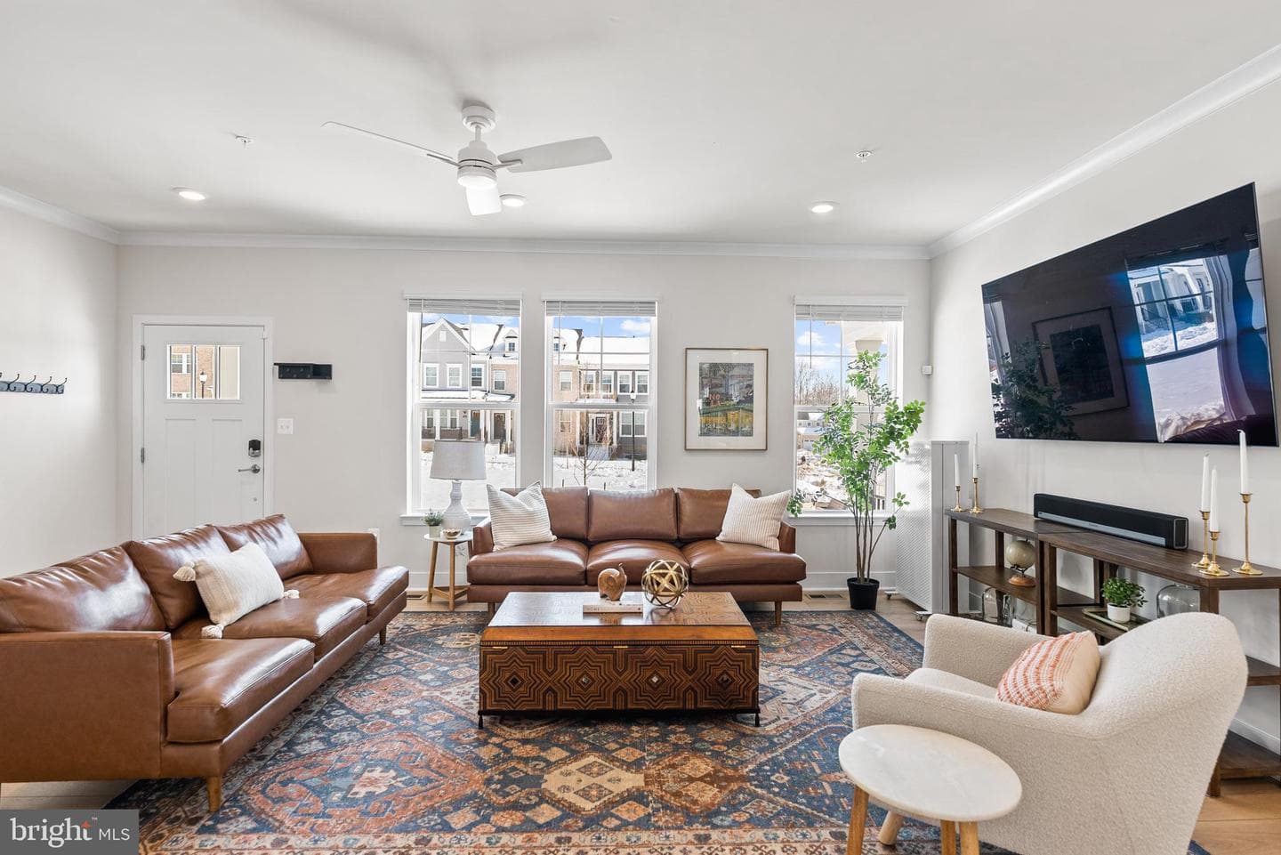 202 Anasta Terrace photo 3