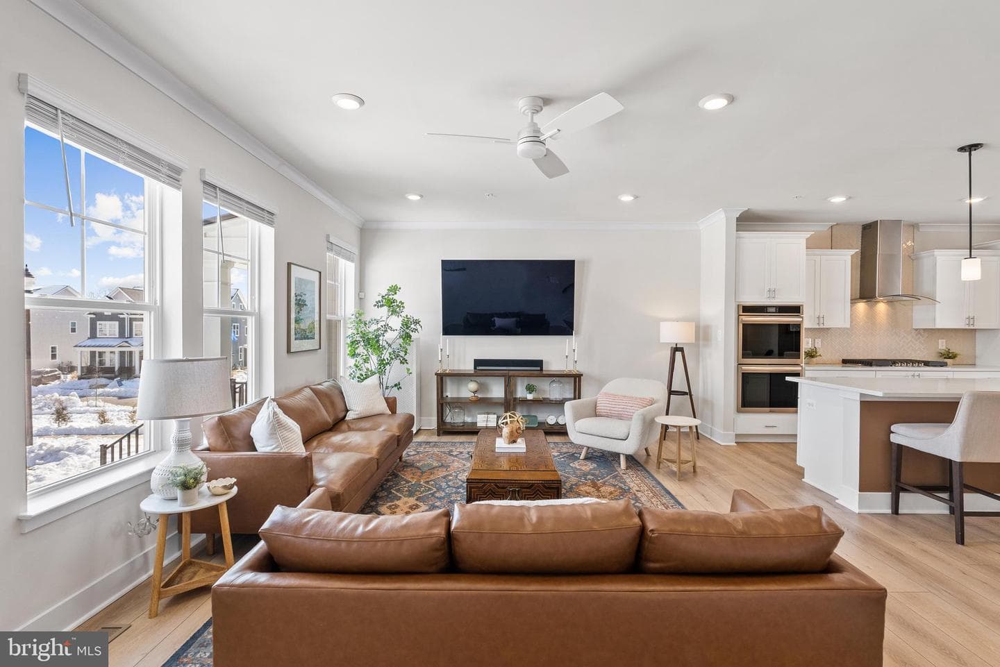 202 Anasta Terrace photo 4