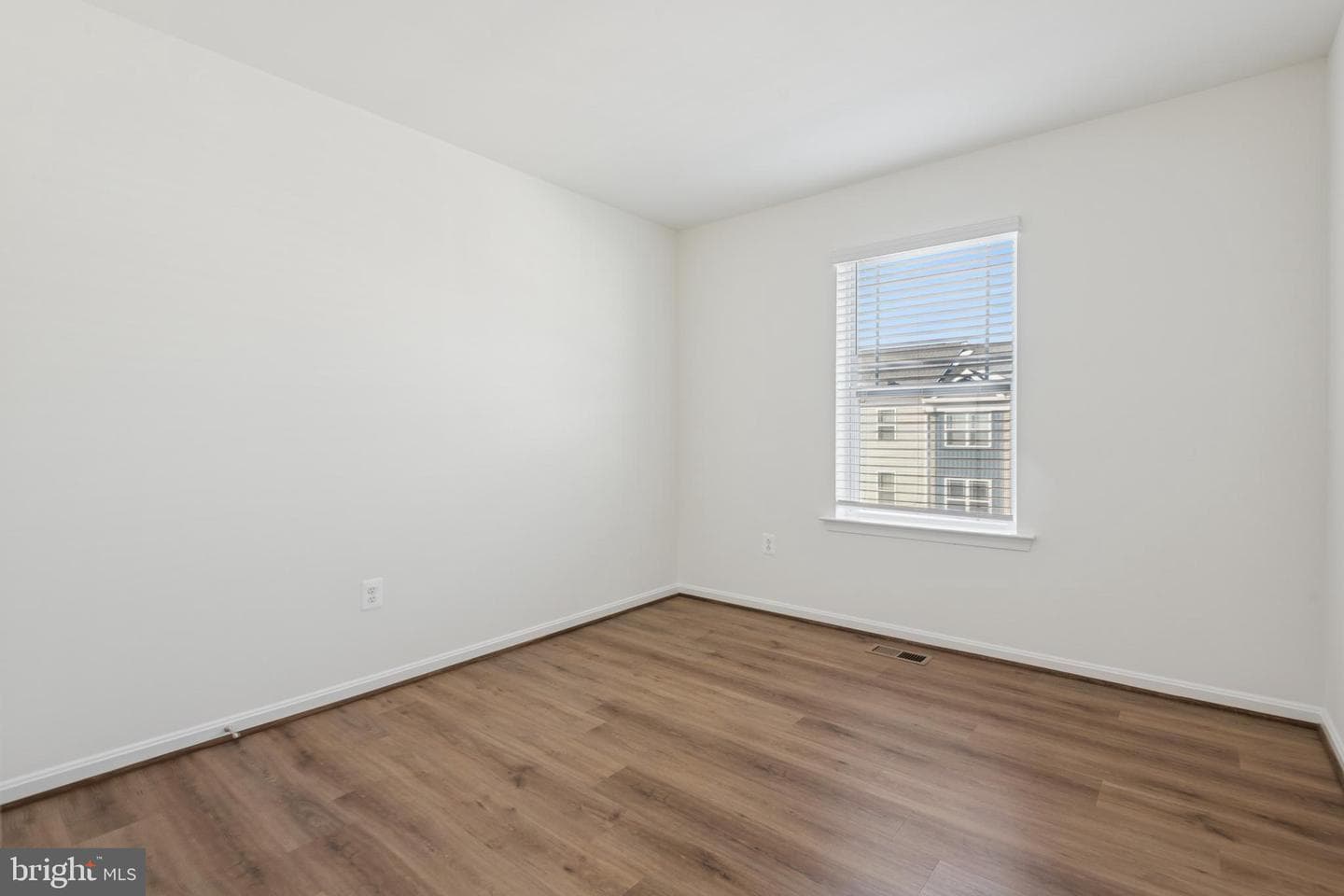 7830 Wolf Run Lane photo 15
