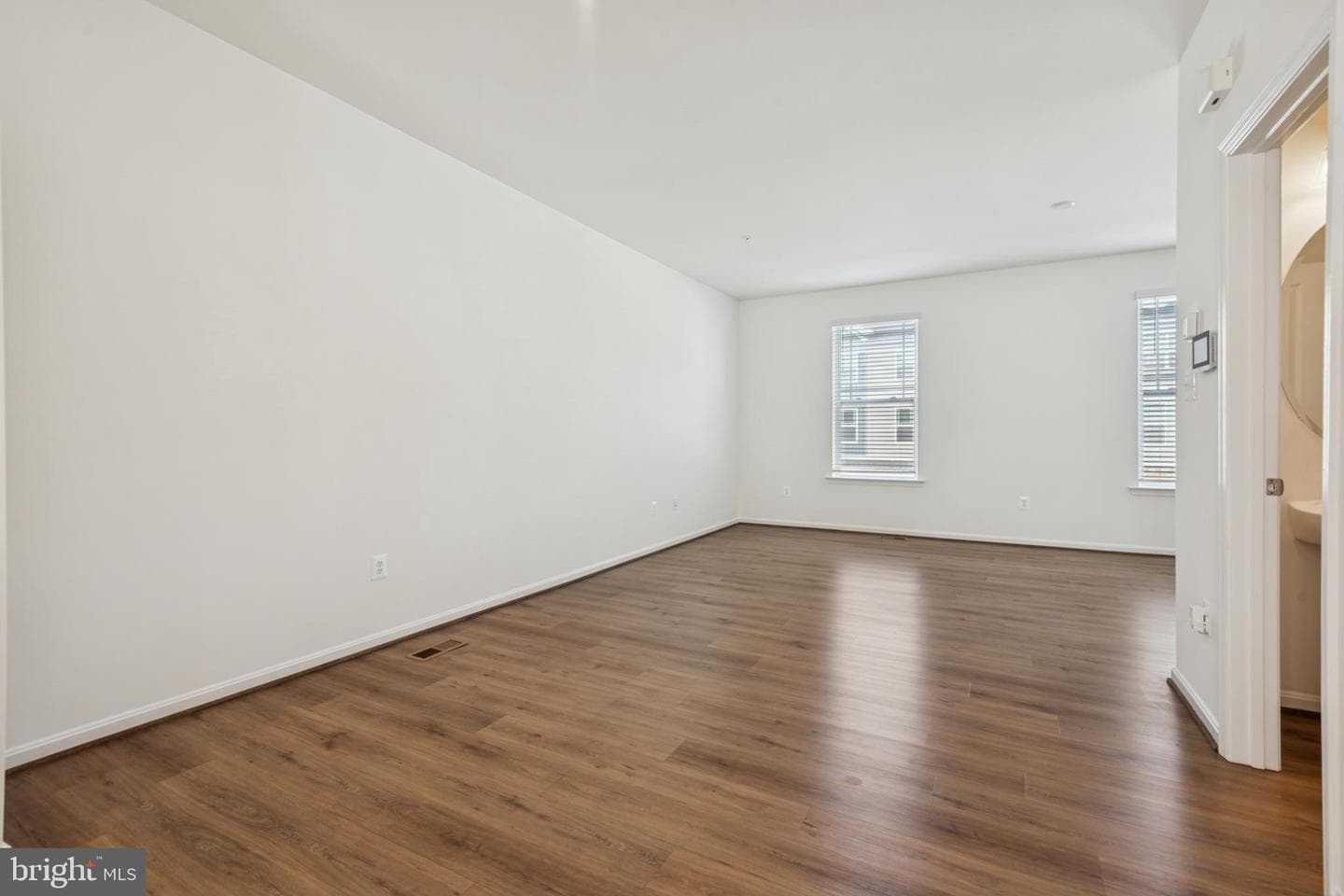 7830 Wolf Run Lane photo 16