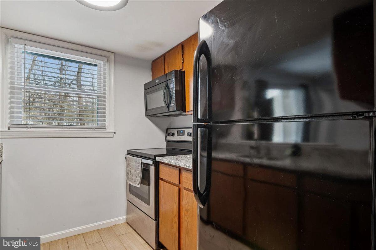 656 Newbridge Court #4-656 photo 6