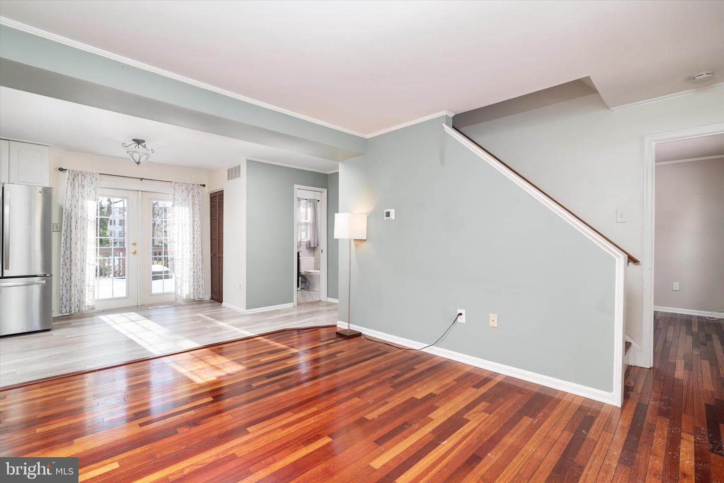 1040 Hyde Park Drive photo 6