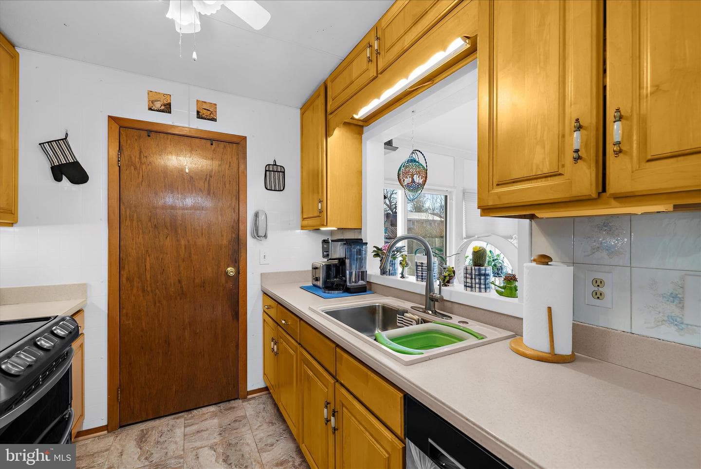 675 211th Street photo 16
