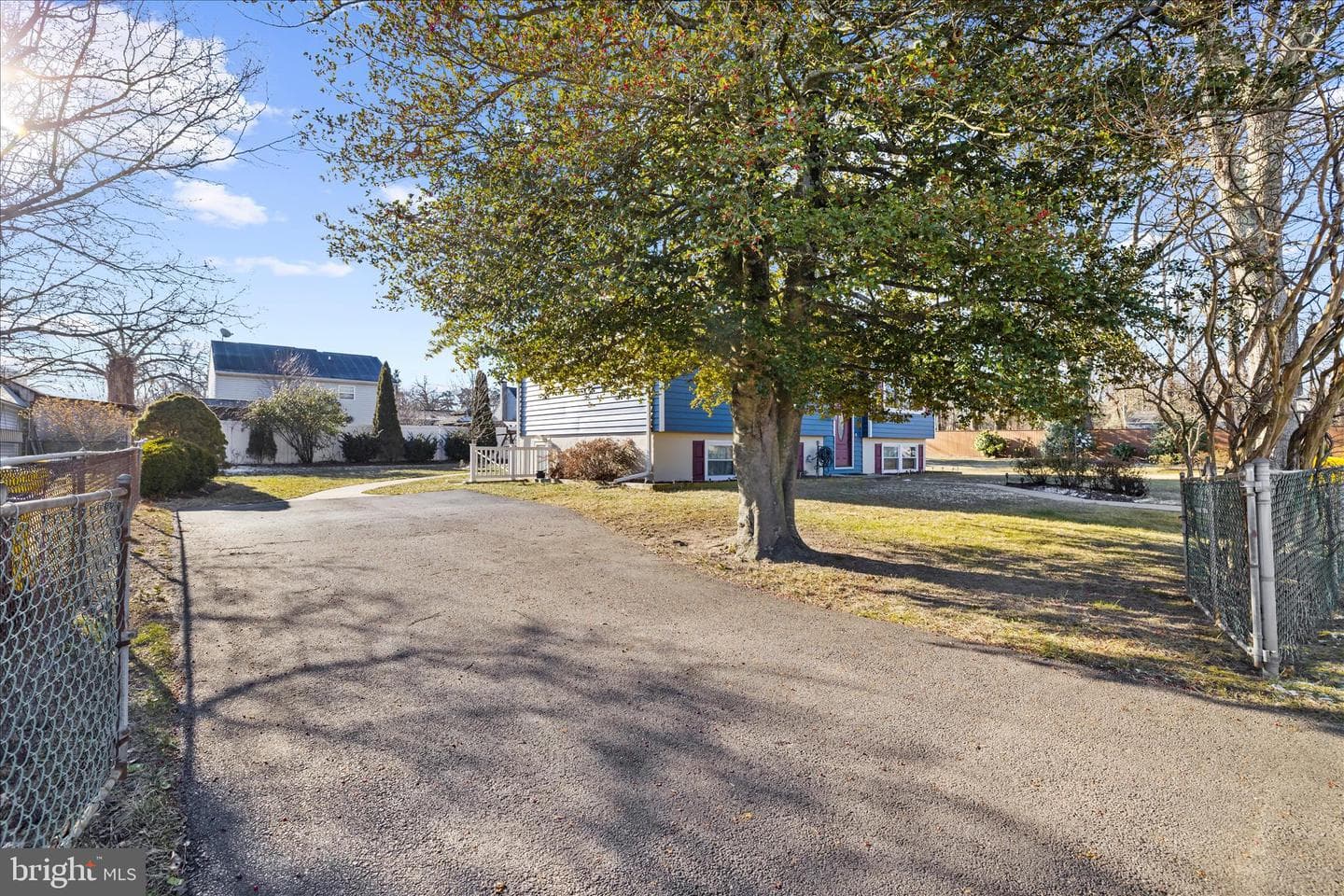 675 211th Street photo 4