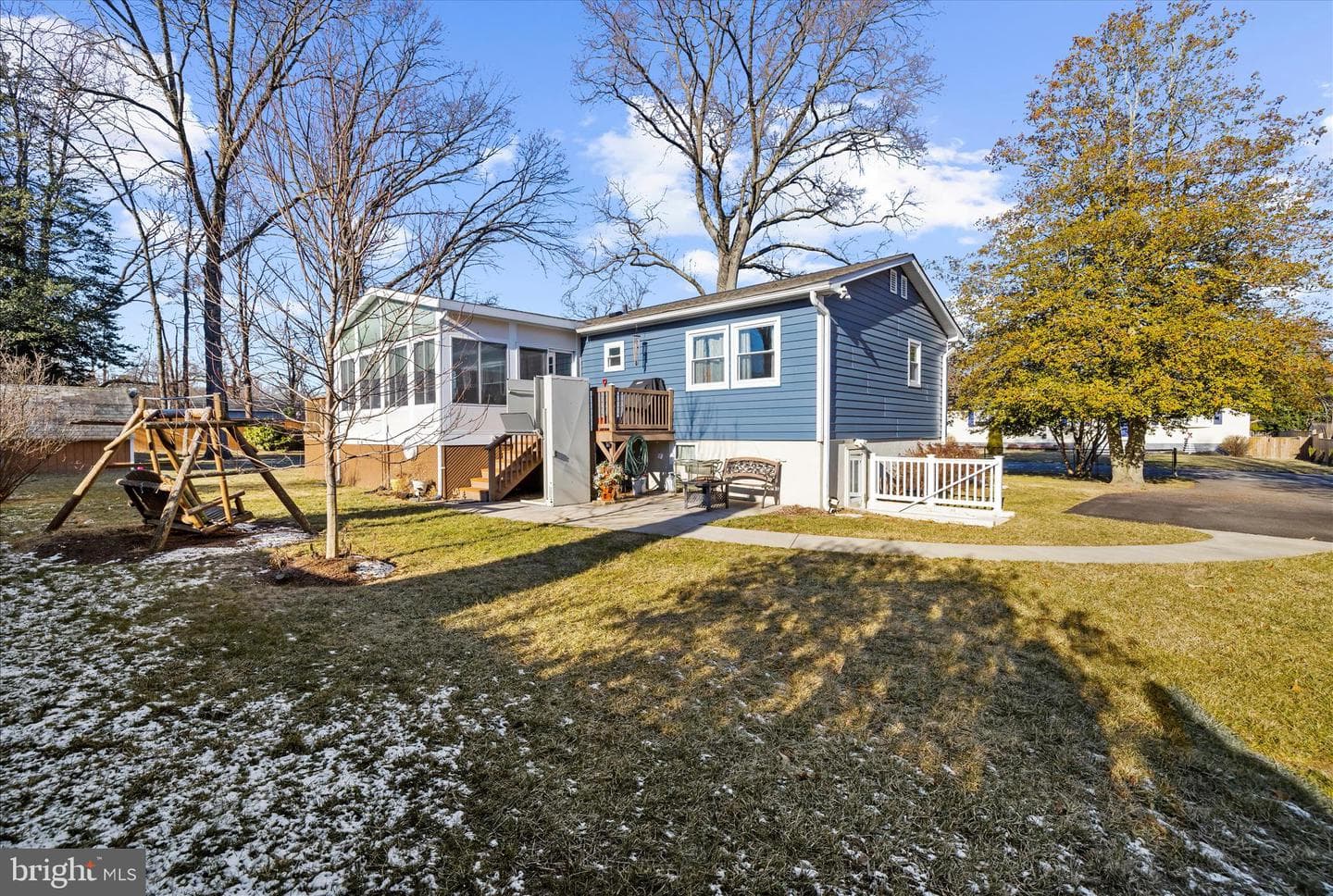675 211th Street photo 48