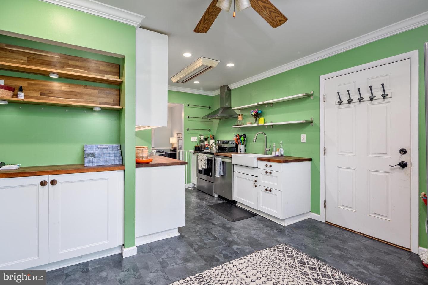 7511 Montevideo Court photo 7