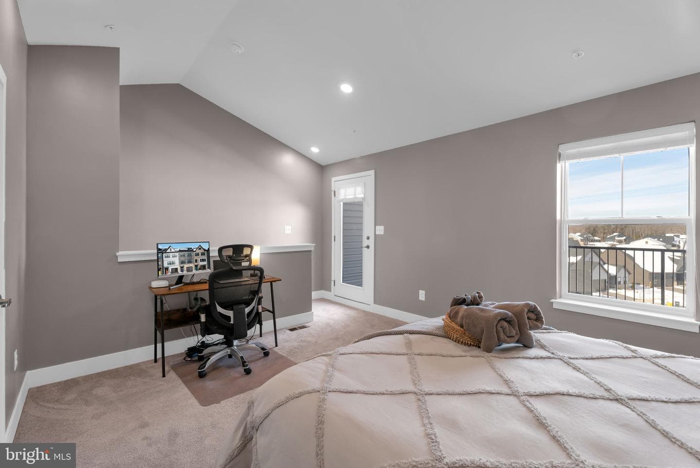 7712 Red Moon Way photo 34